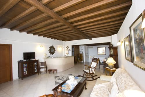 Paradision Hotel, Lobby