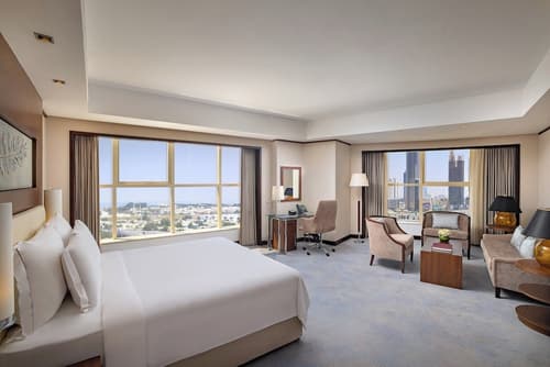 Grand Millennium Dubai, Room
