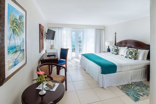 Bay Gardens Marina Haven, Room