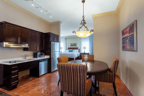 Hawthorn Extended Stay by Wyndham West Palm Beach, Room