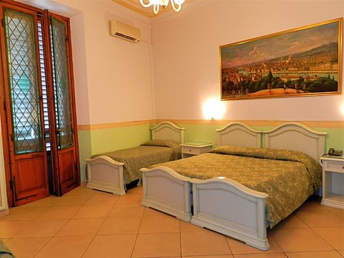 Hotel Desirée, Room