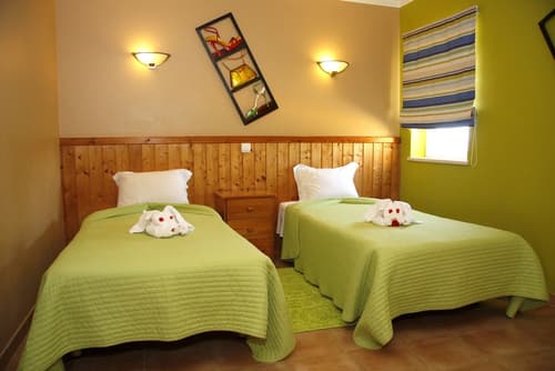 Montinho de Ouro, Room