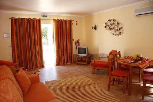 Montinho de Ouro, Living room