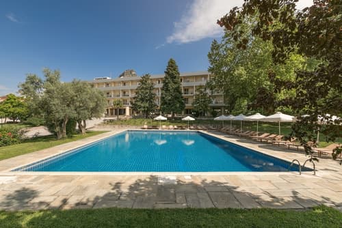 Divani Meteora Hotel, Outdoor pool