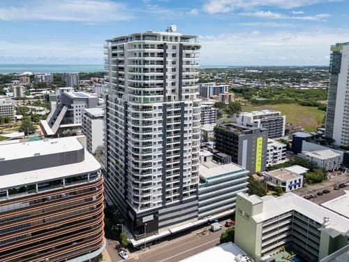 Mantra Pandanas, Primary image