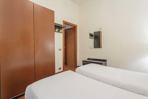 Crisol Europa, Room