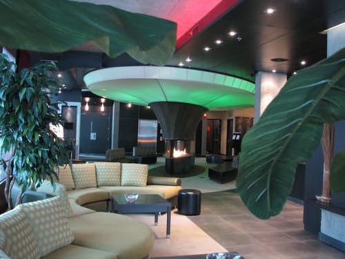 Grand Times Hotel, Interior entrance