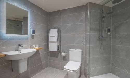 Killarney Heights Hotel, Room