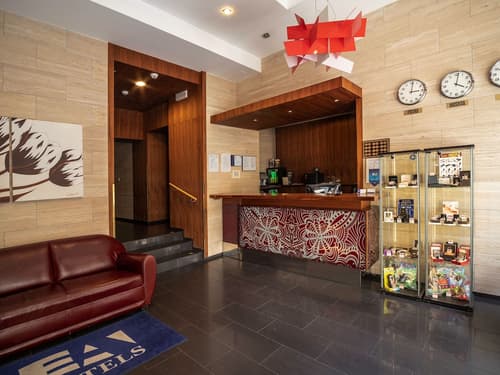 EA Hotel Sonata, Reception