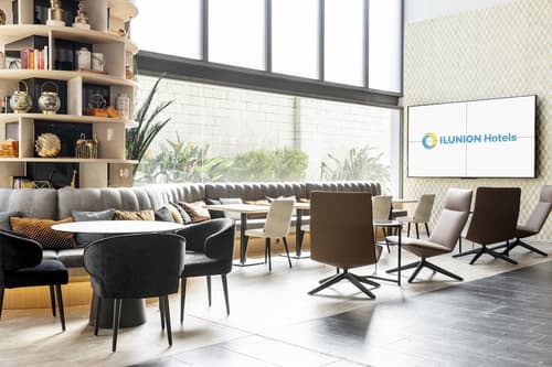Hotel ILUNION Barcelona, Lobby