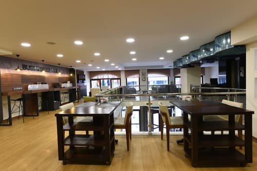 Asal Hotel, Lobby sitting area