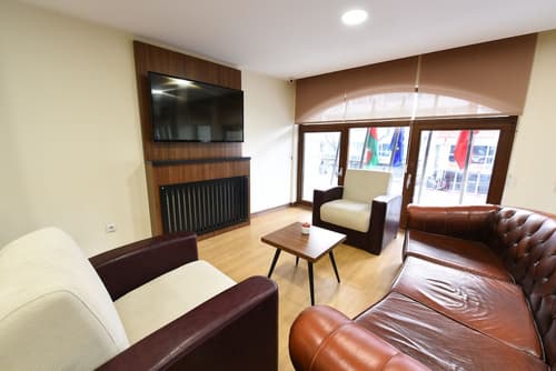 Asal Hotel, Lobby sitting area