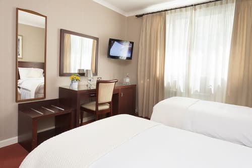 The Savoy Jersey, Room