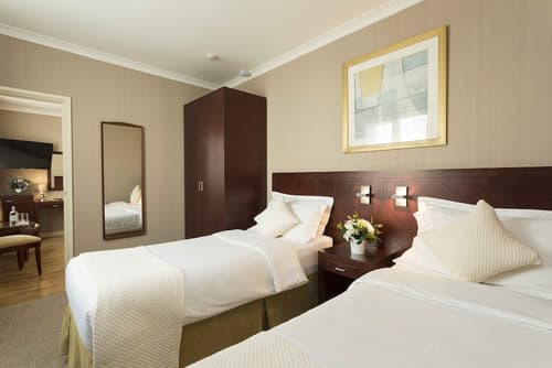 The Savoy Jersey, Room