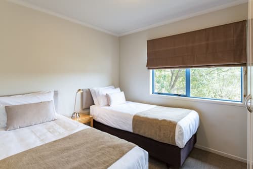 Blue Pacific Quality Apartments, Room