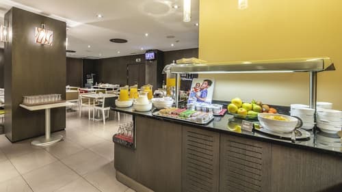 Be Live City Center Talavera, Breakfast area