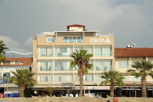Delta Hotel, Primary image