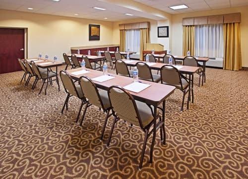 Holiday Inn Express Hotel & Suites Niagara Falls by IHG, Meeting facility