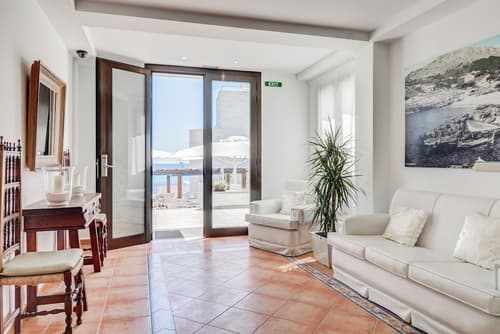 Hoposa Hotel Niu, Reception