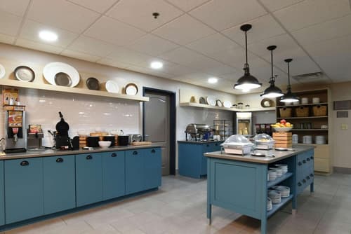 Country Inn & Suites by Radisson, Oklahoma City Airport, OK, Breakfast area