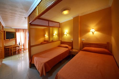 Skyview Hotel by LIVVO, Room