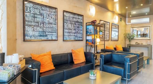 Hotel La City Estación, Reception