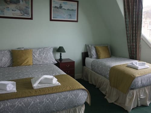 Airdenair Guest House, Room