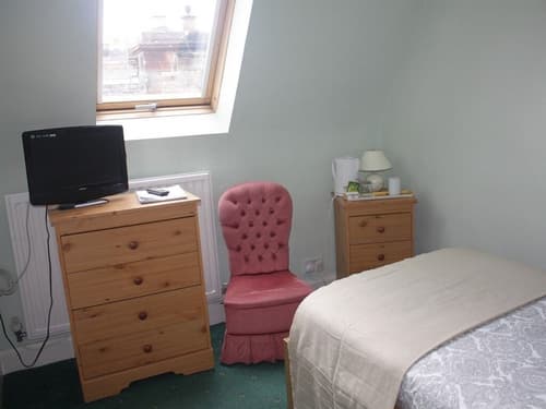 Airdenair Guest House, Room