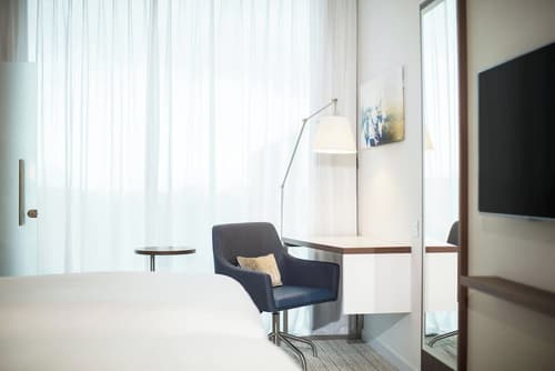 Courtyard by Marriott Edinburgh West, Room