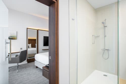 Courtyard by Marriott Edinburgh West, Room