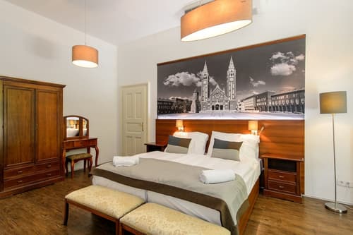 Klebelsberg Kastély, Room