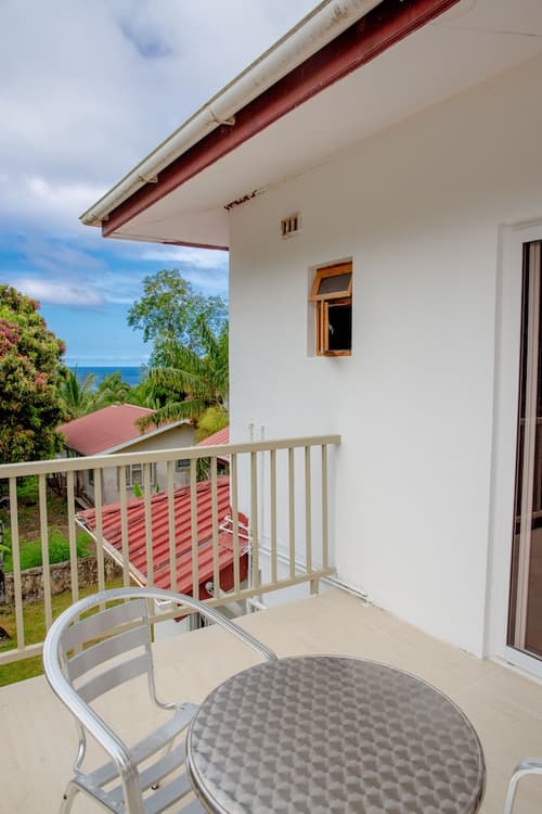 The Orchard Holiday Home, Balcony