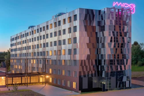 X Hotel, Primary image