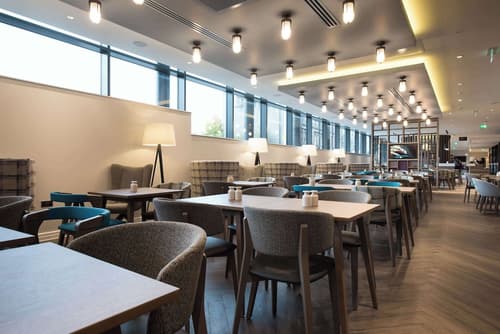 Hampton by Hilton Edinburgh West End, Breakfast area