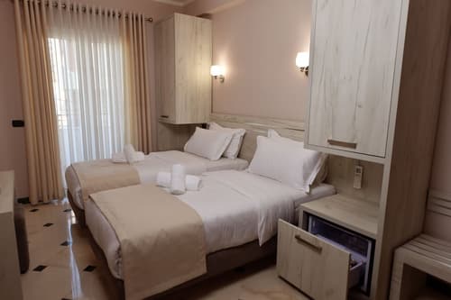 Hotel Pandora Residence, Room