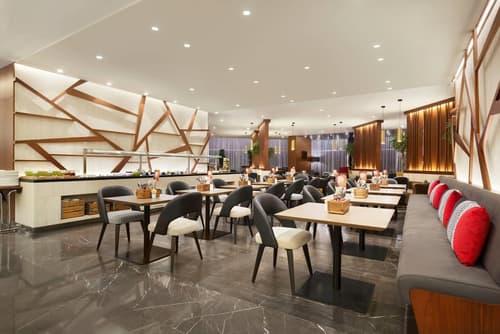 TRYP by Wyndham Dubai, Breakfast area