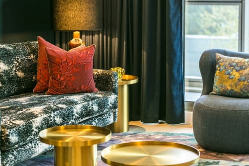 Quest Flemington Central, Room