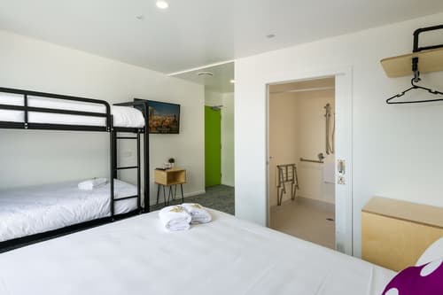 LyLo Queenstown, Room