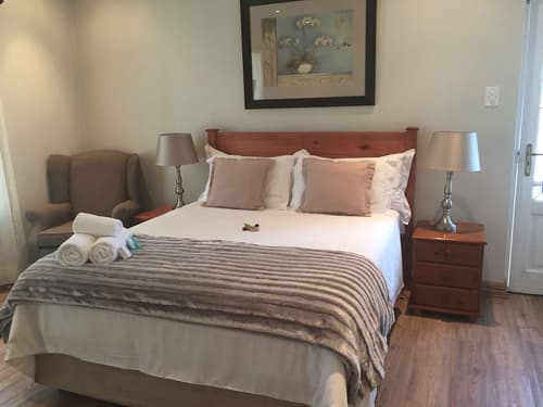 The Pecan Tree, Room