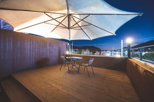 B&F Hotel, Terrace/patio