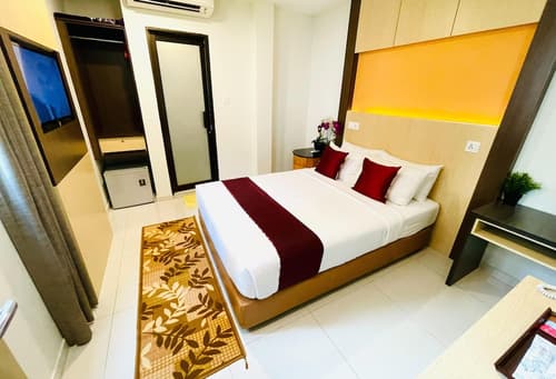 City Central Hotel, Room