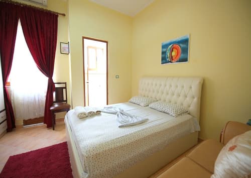 My Home Guest House, Room