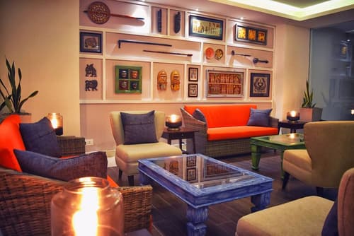 Triple O Six, Lobby sitting area