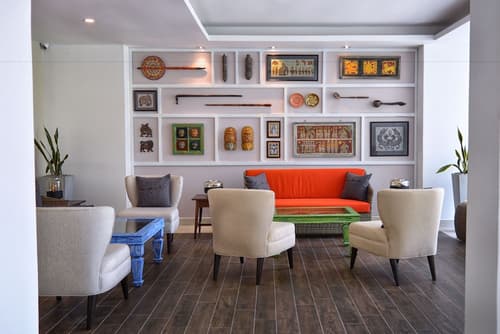 Triple O Six, Lobby sitting area