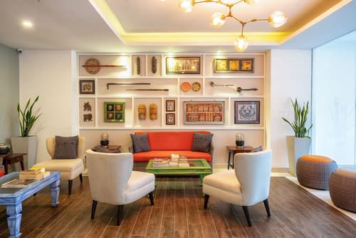 Triple O Six, Lobby sitting area