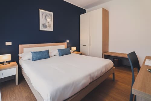 Trip Room & Breakfast, Room