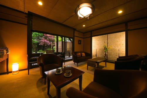 SEKIYA RESORT Bettei Haruki, Interior entrance