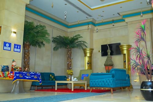 Cleopatra Hotel, Lobby sitting area