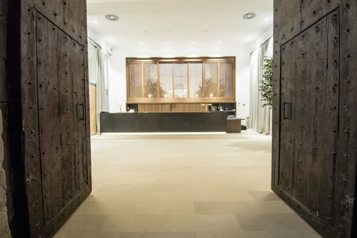 Parador de Lleida, Reception