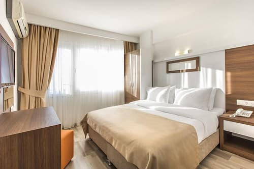 Demir Suit Hotel - Kuşadası, 